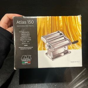 Brand new in box! Atlas 150 Mercato Pasta Maker